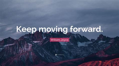 What button is it that you hold to maintain formation whilst moving.